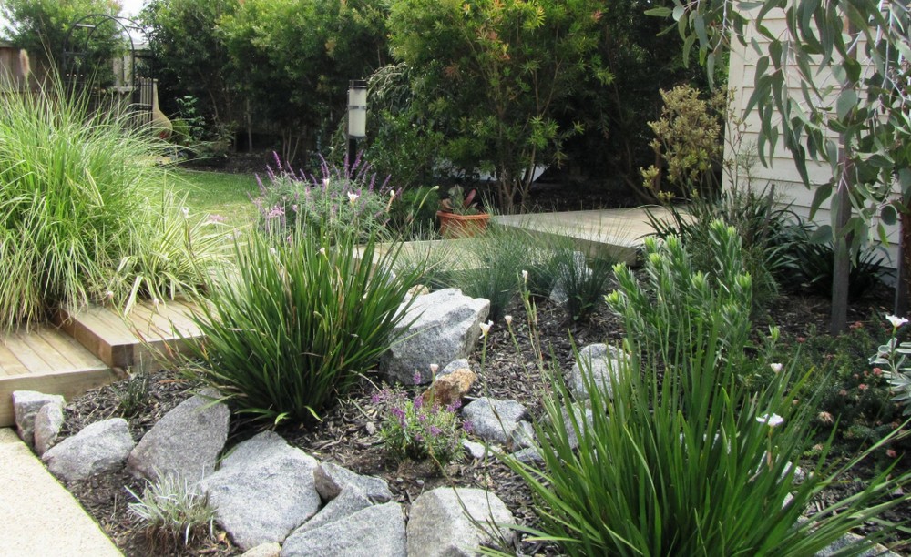 4 Tips To Improve Your Front Yard Exposed Aggregate Driveways
